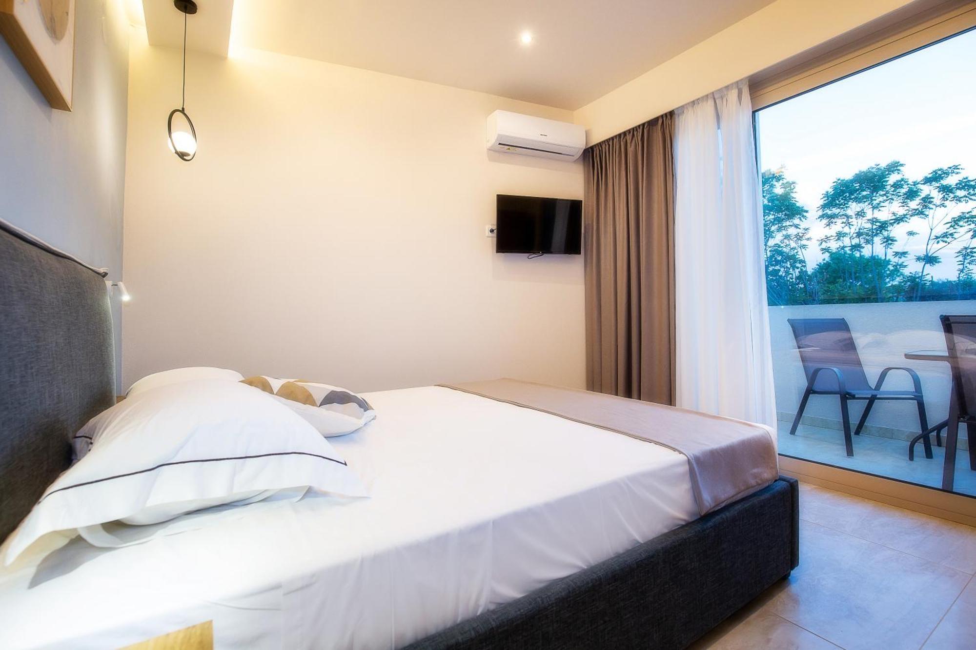 Diamela Apartments Лименария Екстериор снимка